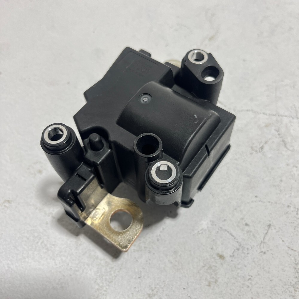 High Voltage Converter Battery Pack Contractor Switch 2017-20 Tesla Model 3 OEM