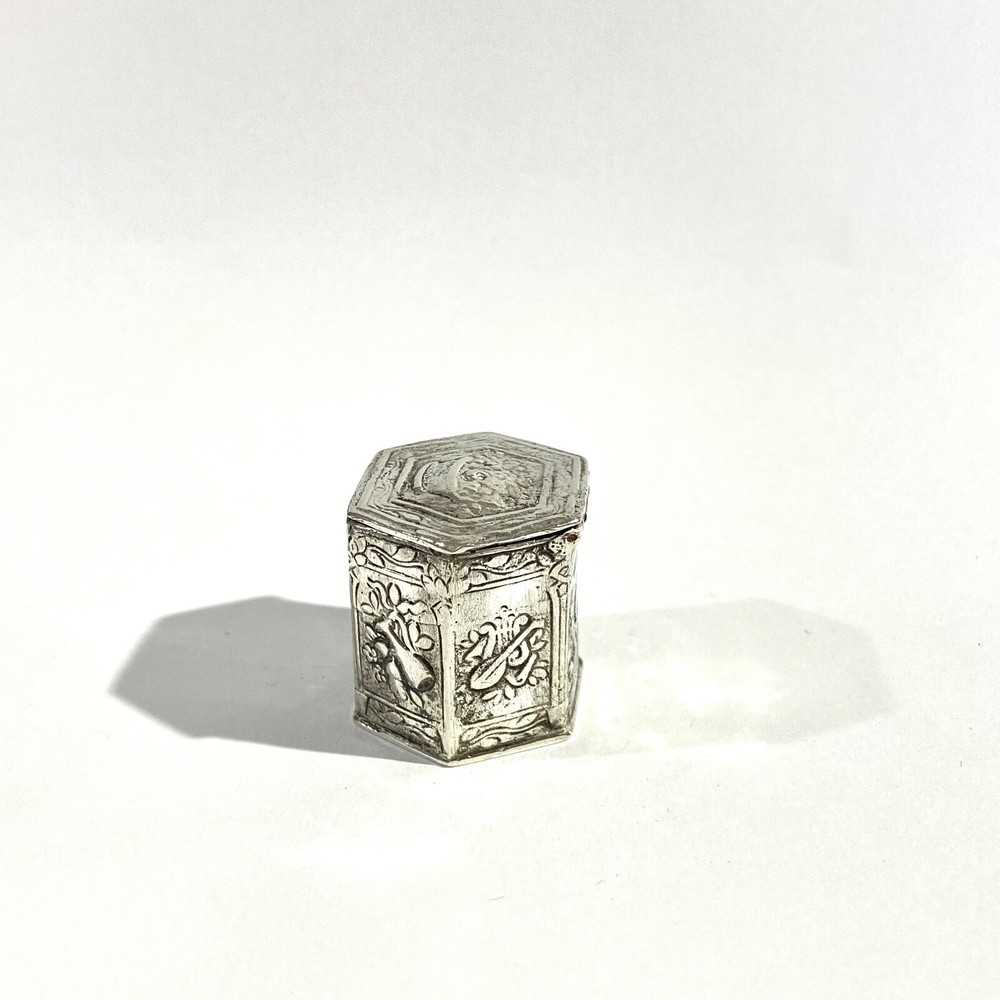 Antique Solid Silver Italian Pillbox , Hallmarked with decors
