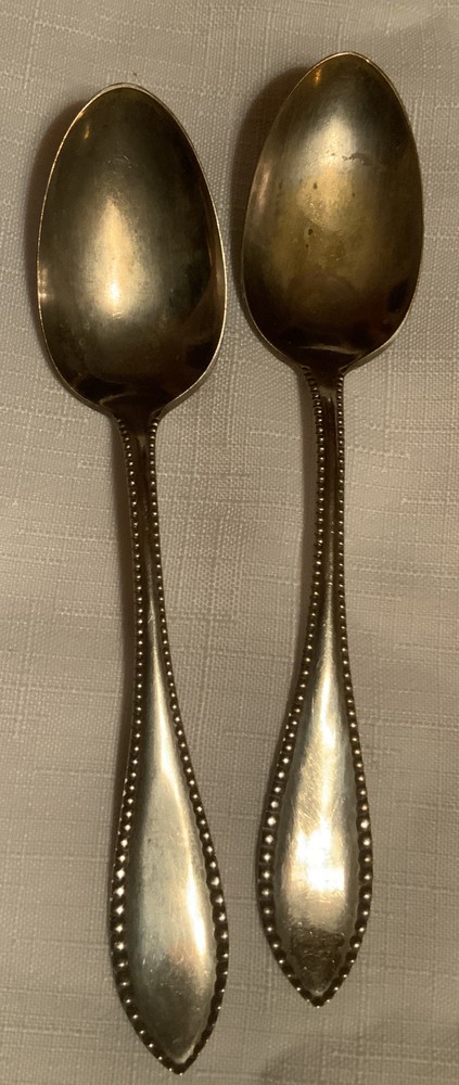 Oneida Leota Pattern 2 Teaspoons Extra Coin Silver Plate