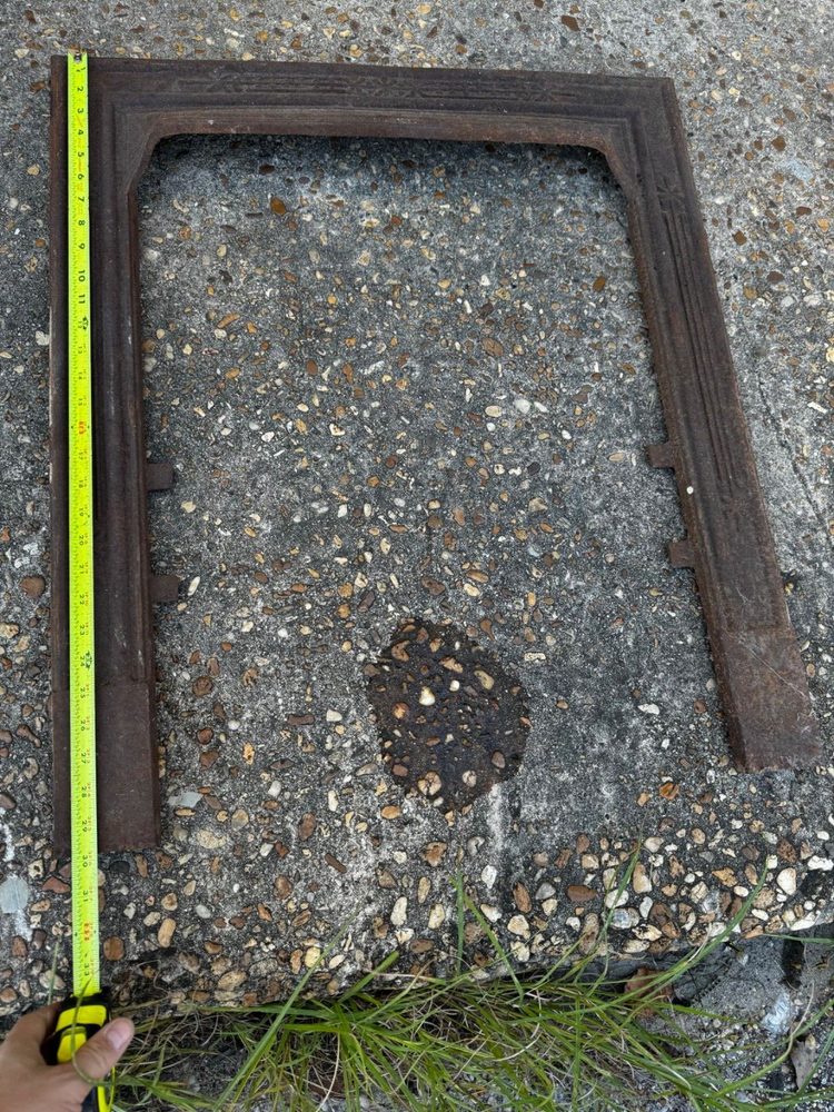 Antique Victorian Cast Iron Fireplace Insert/frame/surround