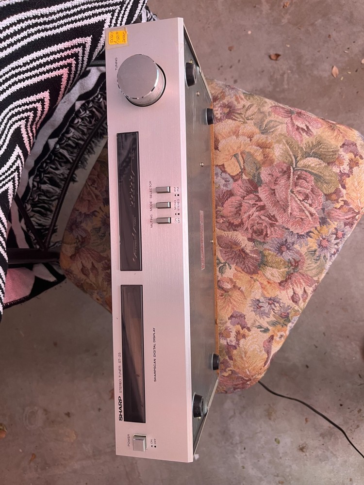 SHARP Stereo Turner ST-25