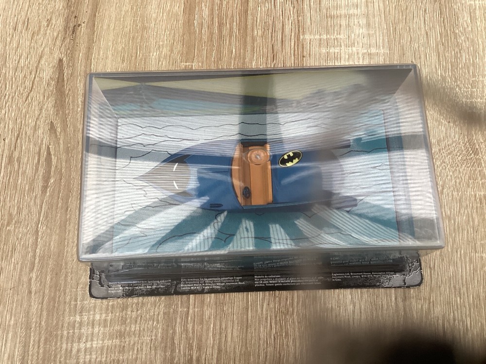 BATMAN #112 BOAT DIE-CAST MODEL