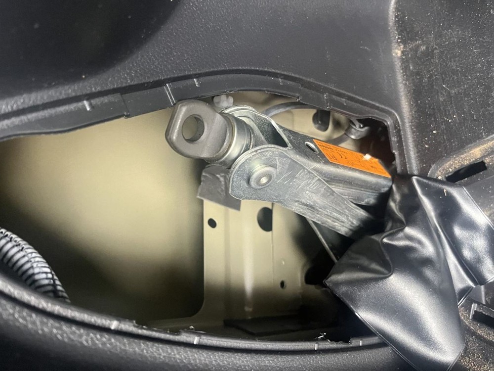ROGUE 2019 Glove Box 64560