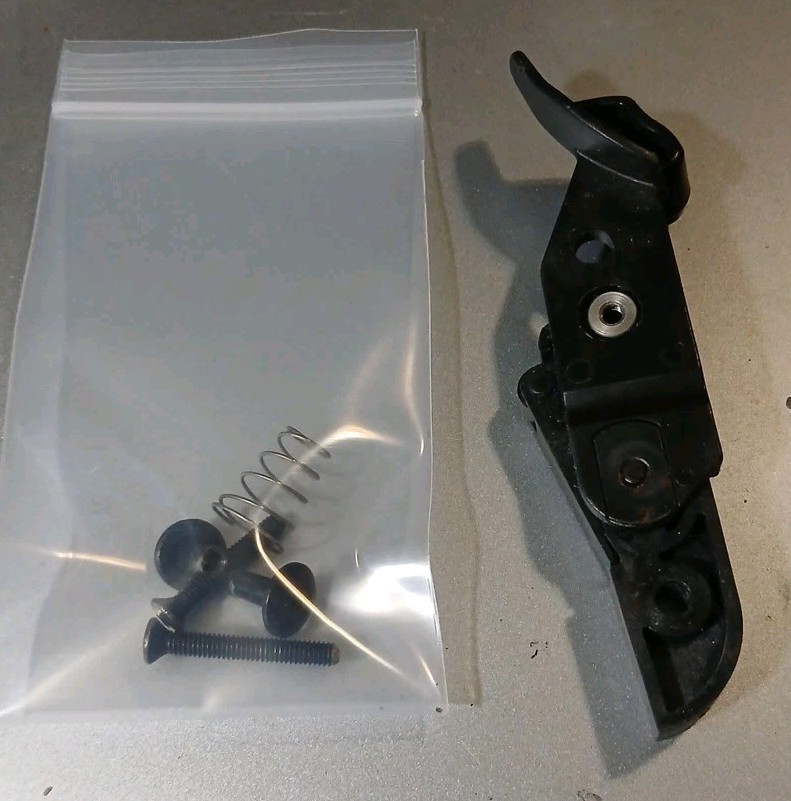 SAFARILAND REPLACEMENT RELEASE BUTTON LEVEL RIGHT HAND RH WITH HARDWARE