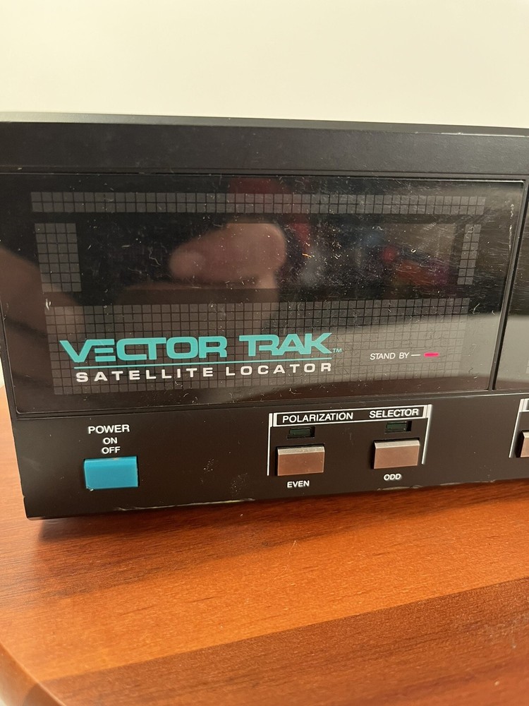 Sumitronics NS-6000 Satellite Locator. Vector Trak