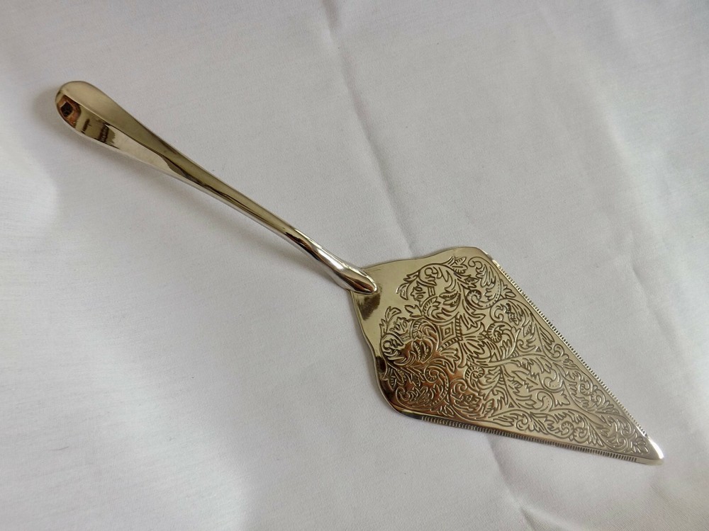 Vintage Silver Plated Spade Cake Server