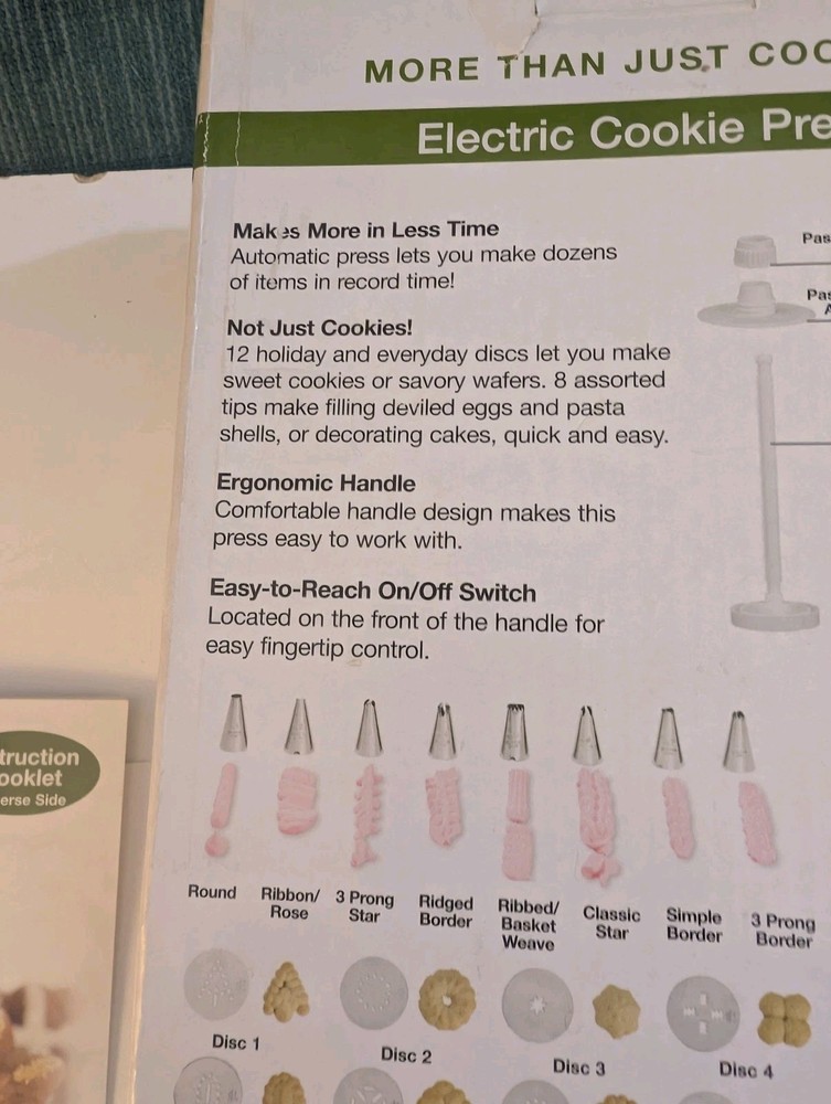 Cuisinart Electric Cookie Press Model CCP-10 Very Nice.