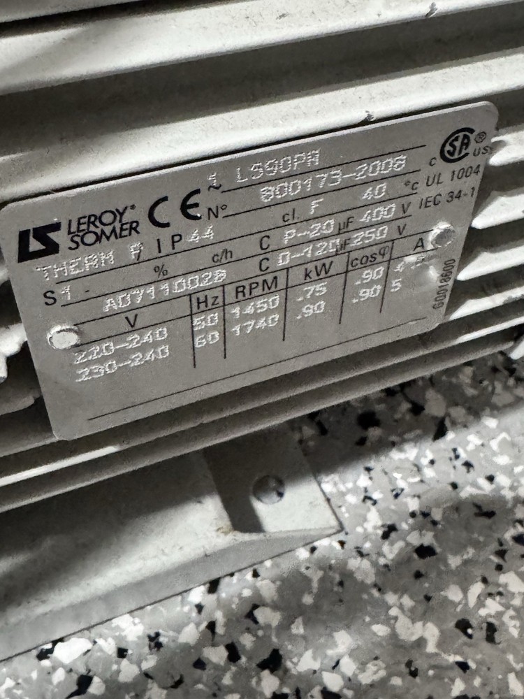 Edwards 28 E2M28 Rotary Vane Vacuum Pump, Read Description