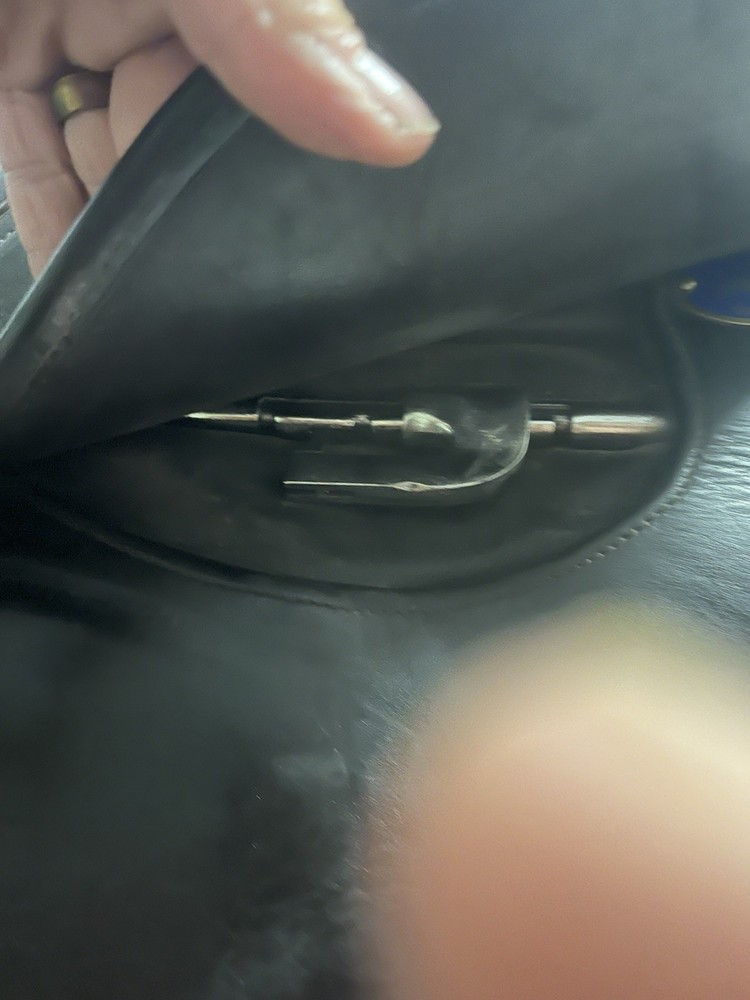 21” Windsor Cutback Saddle Black