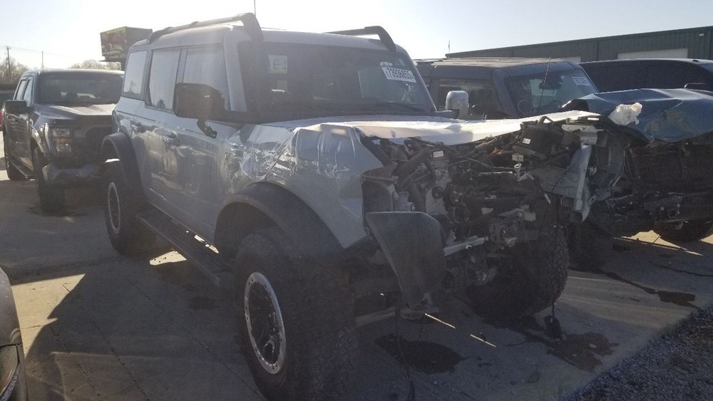 24 FORD BRONCO FRONT FACING CAMERA WINDSHIELD MOUNTED M2DT19H406CH