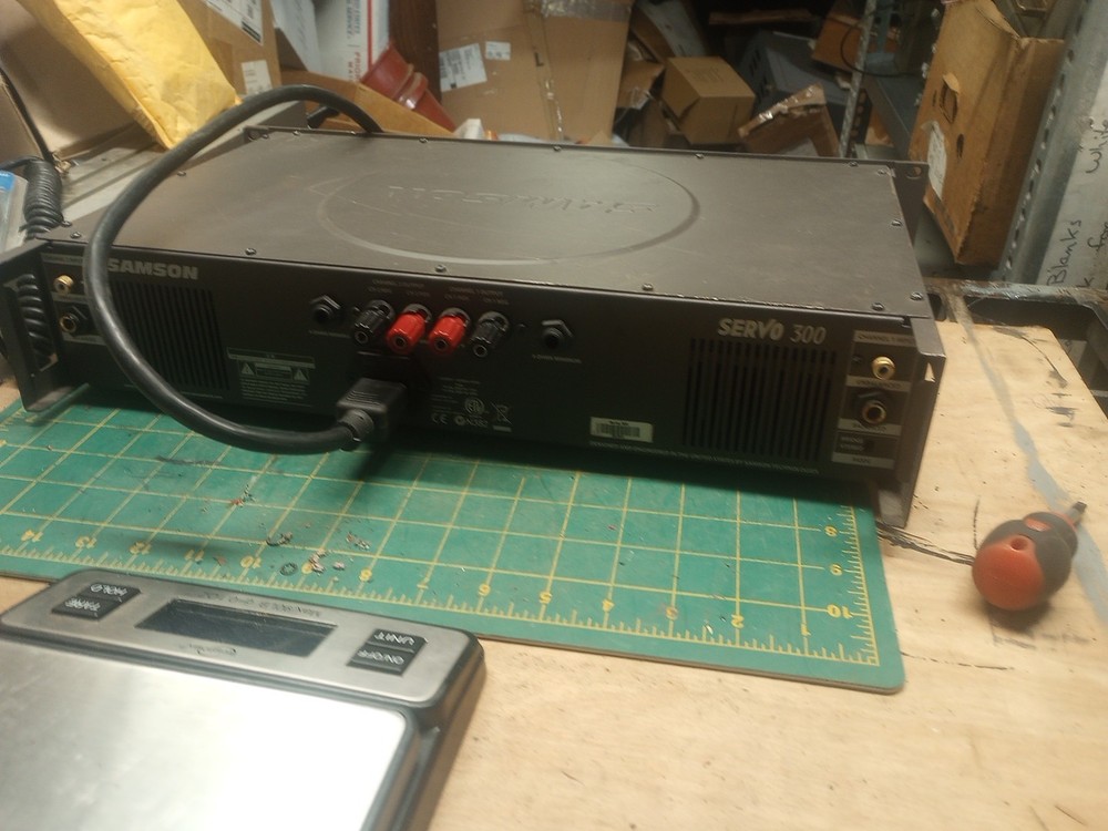 Sampson Servo 300 Audio Amplifier Powers Up