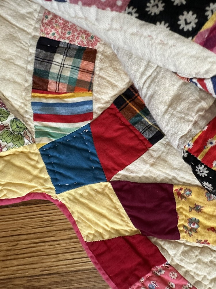 Antique Early Patchwork Pattern Wedding Ring Quilt