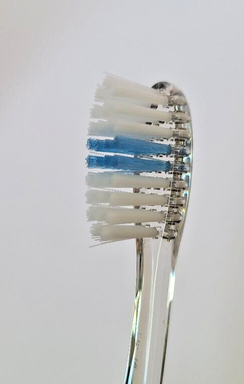 (12) Oral B Indicator 35 Compact Soft Manual Toothbrushes BEST PRICE ONLINE!!