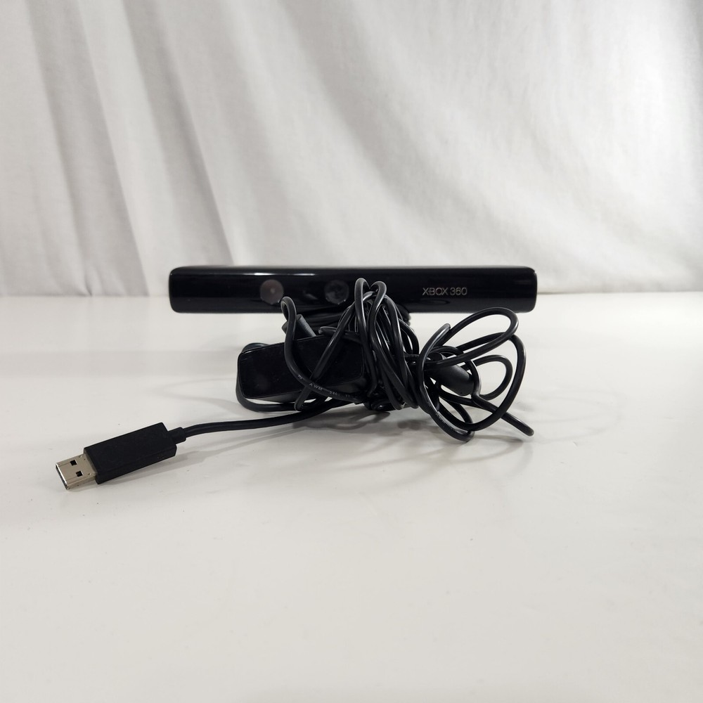 Xbox 360 Kinect Microsoft Model 1414 Motion Sensing Gaming Controller Untested
