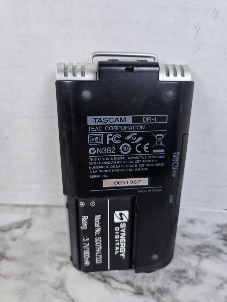 Tascam (DR-1) Portable Digital Recorder (READ) UNTESTED