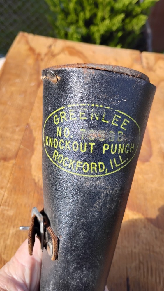 Greenlee No. 735BB Knockout Punch Set In Leather Sheath