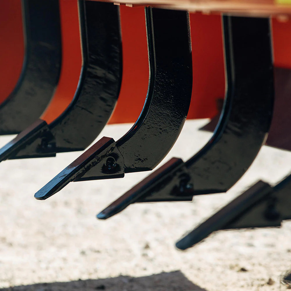 Titan Attachments 4 FT Pro Series 3 Point Rear Box Blade, Cat 1 Hook Up, QH1