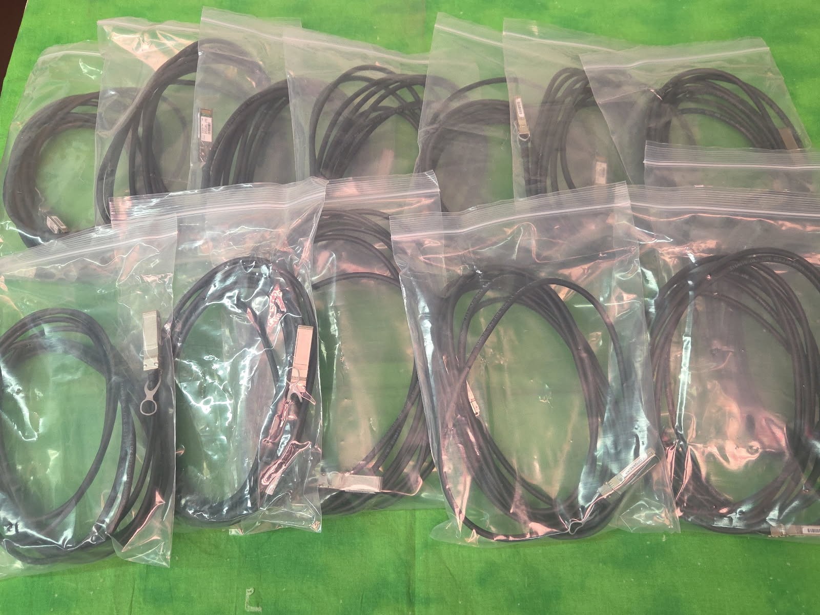 Cisco 10GBASE-CU SFP+ Cable SFP-H10GB-CU5M / 37-0962-03 LOT OF 13 PCS