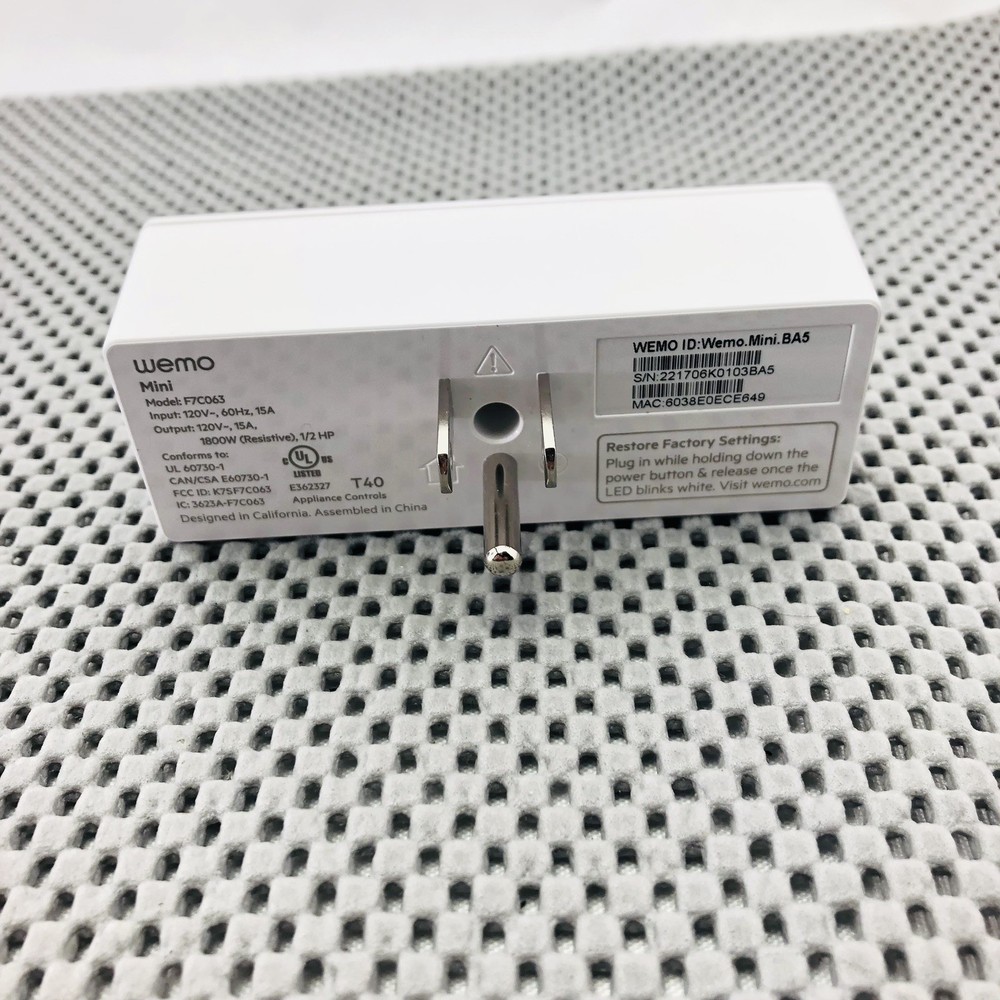 WeMo WiFi Enabled Mini Smart Plug White F7C063 | Remote Controlled Outlet