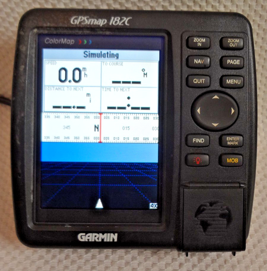 GARMIN GPSMAP 182C MARINE CHART PLOTTER FISHFINDER GPS UNIT w/ MOUNTING KNOBS