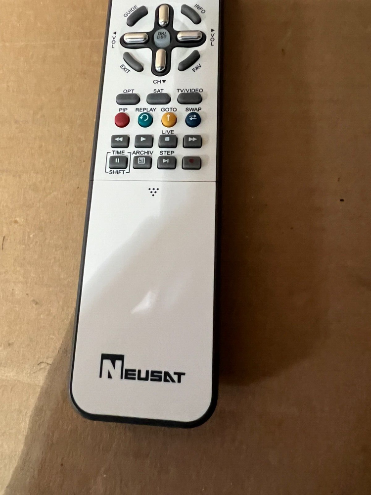 Neusat Neosat Remote iPRO 2000 Plus Satellite Remote Control New