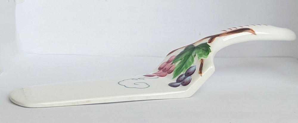 Ceramic Wedding Pie Cake Server Vintage with Grapes Motiff READ