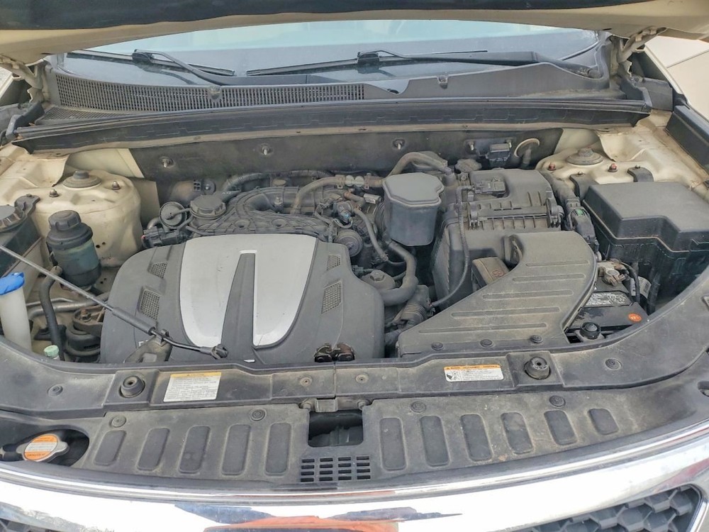 SORENTO 2011 Glove Box 5050733