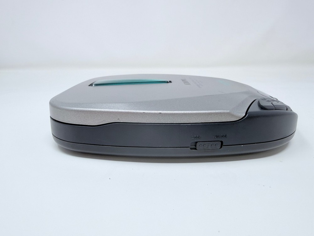 AUDIOVOX CE-101A CD Player Dynamic Bass Boost- TESTED & WORKS