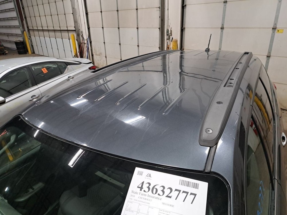 2010 Traverse Camera/Projector Sku#4324799