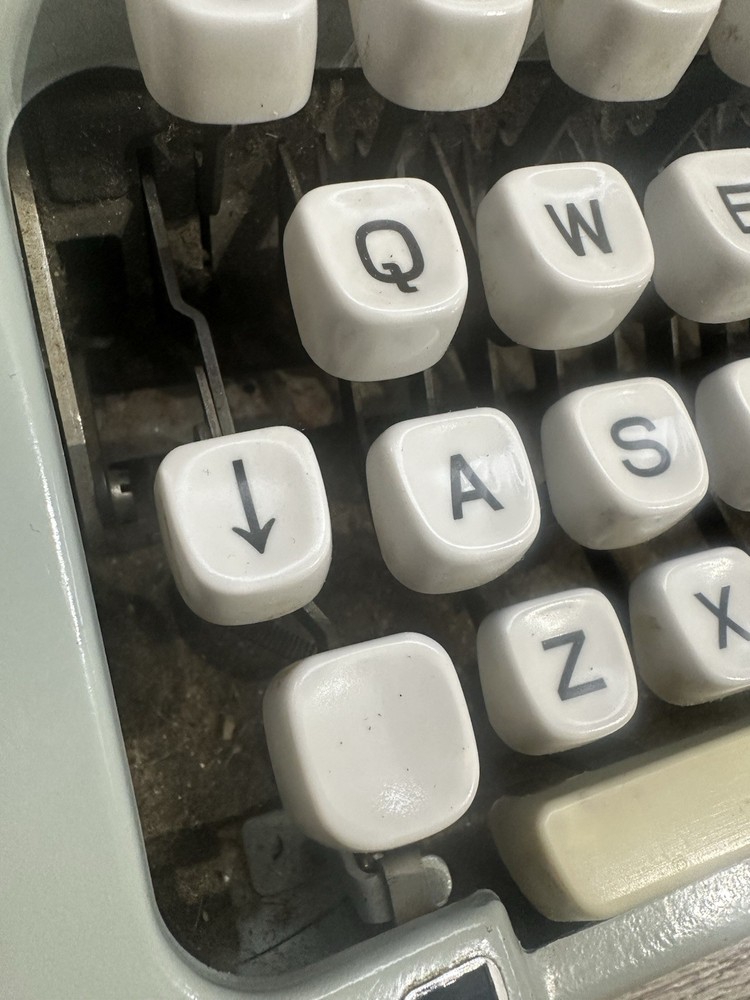 Hermes 3000 Portable Typewriter With Case Seafoam Green