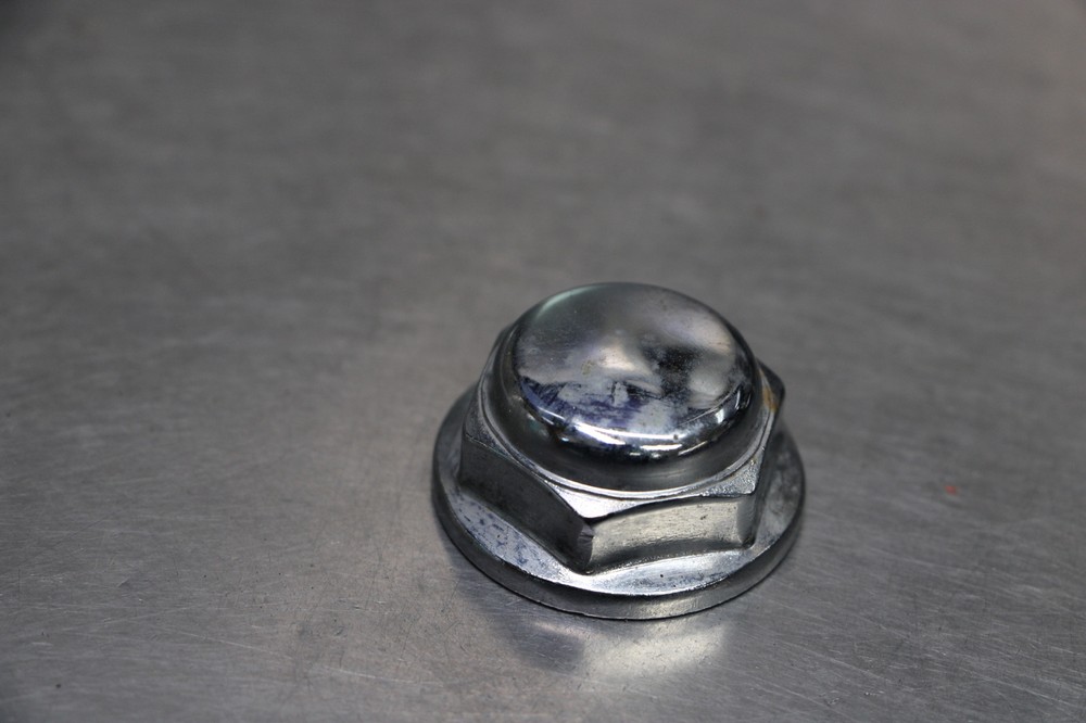 2009 Honda DN-01 Triple Tree Steering Nut Does Not Apply