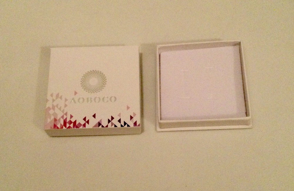 Empty White with Pink Gift Box "Aoboco" 3" x 3"