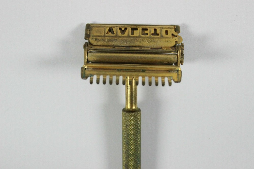 Vintage Valet Auto Strop Razors
