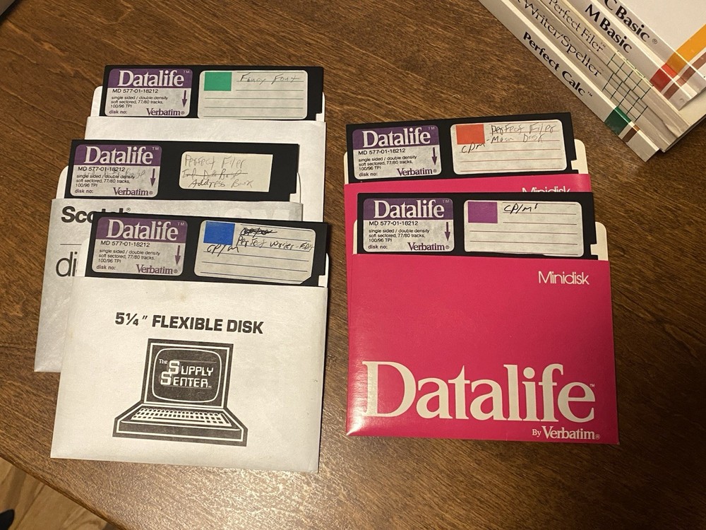 Rare Access Matrix CP/M Portable Vintage Computer from 1983 w System Software