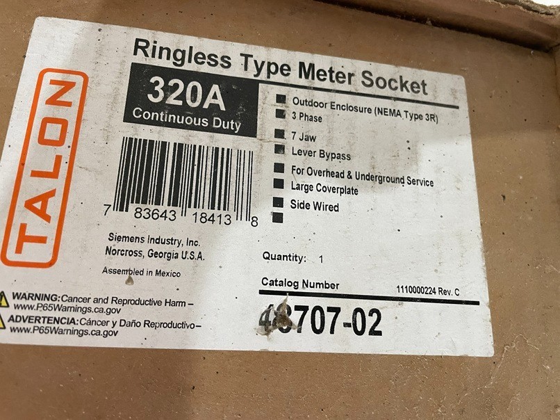 NEW Siemens 48707-02 3 Phase 320A Continuous 600V AC Ringless Meter Socket