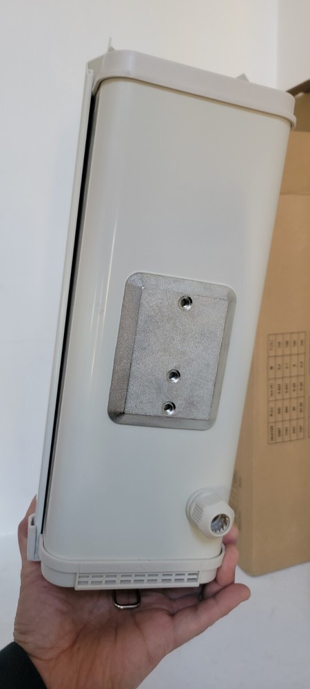 Evertech Housing CCTV Camera Box Weatherproof - Missing one screw