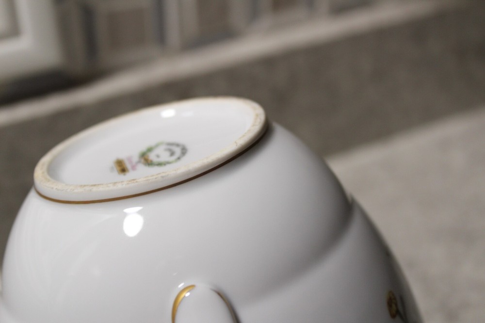 WENTWORTH DECORATIVE FINE CHINA TEAPOT