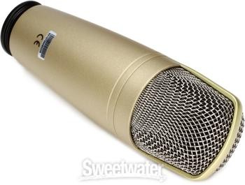 Behringer U-Phoria Studio Pro Recording/Podcasting Bundle