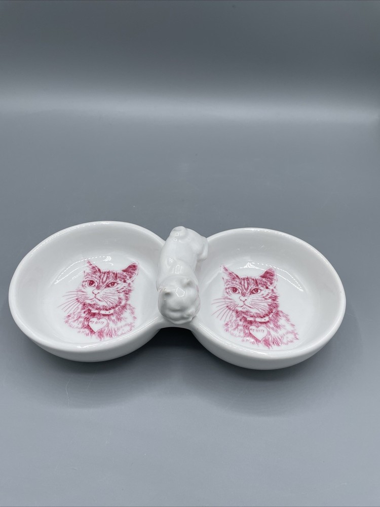 Vintage Dual Compartment Cat Dish