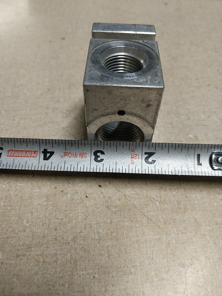 SKYJACK 129656, MANIFOLD HOUSING-BLOCK RELEASE
