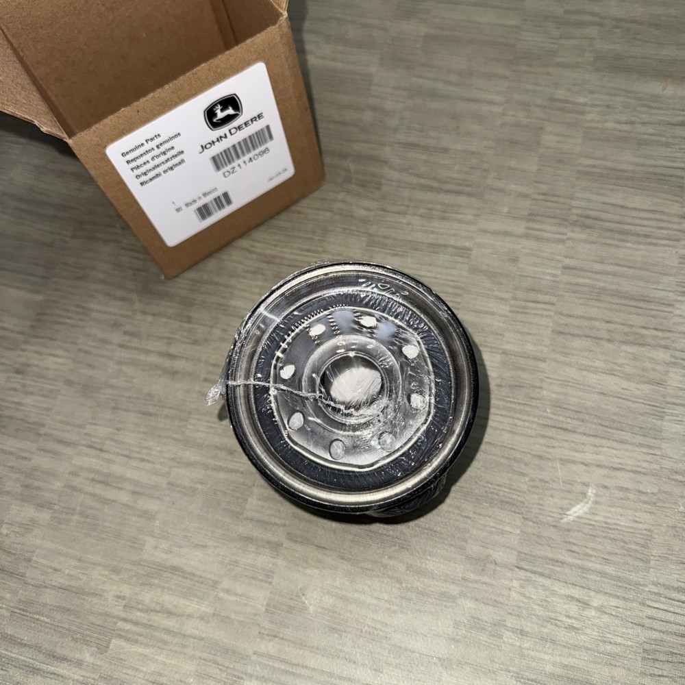 John Deere DZ114096 Fuel Filter Element