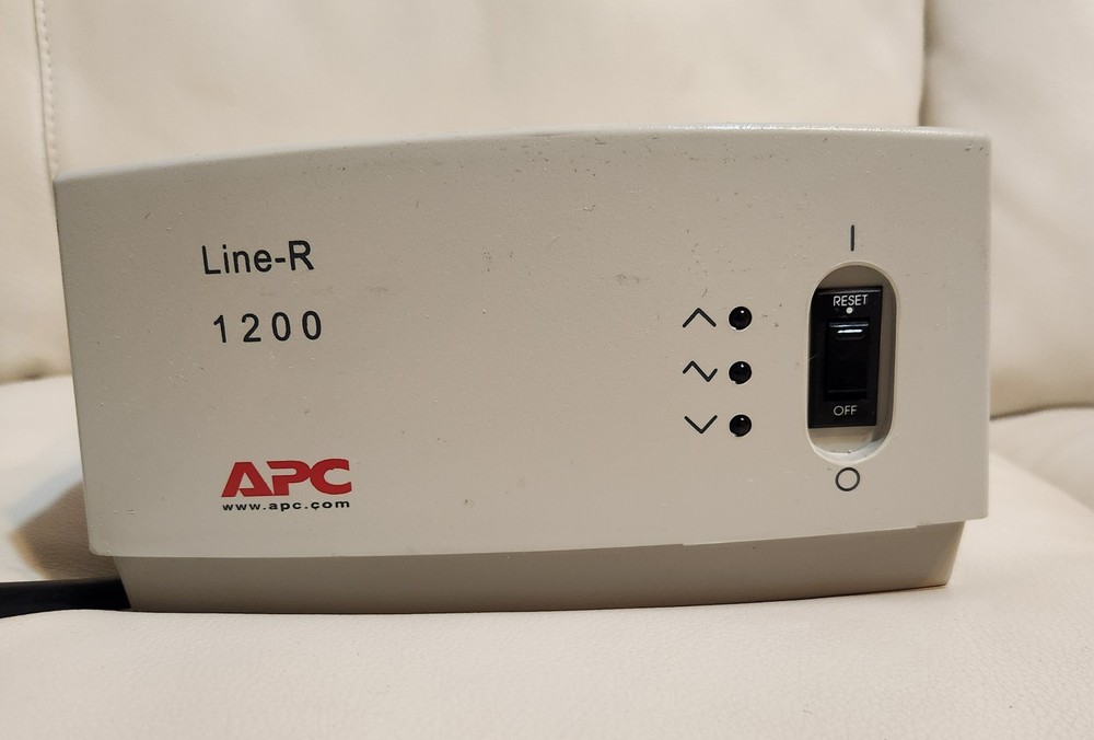 APC Line R 1200 Automatic Voltage Regulator