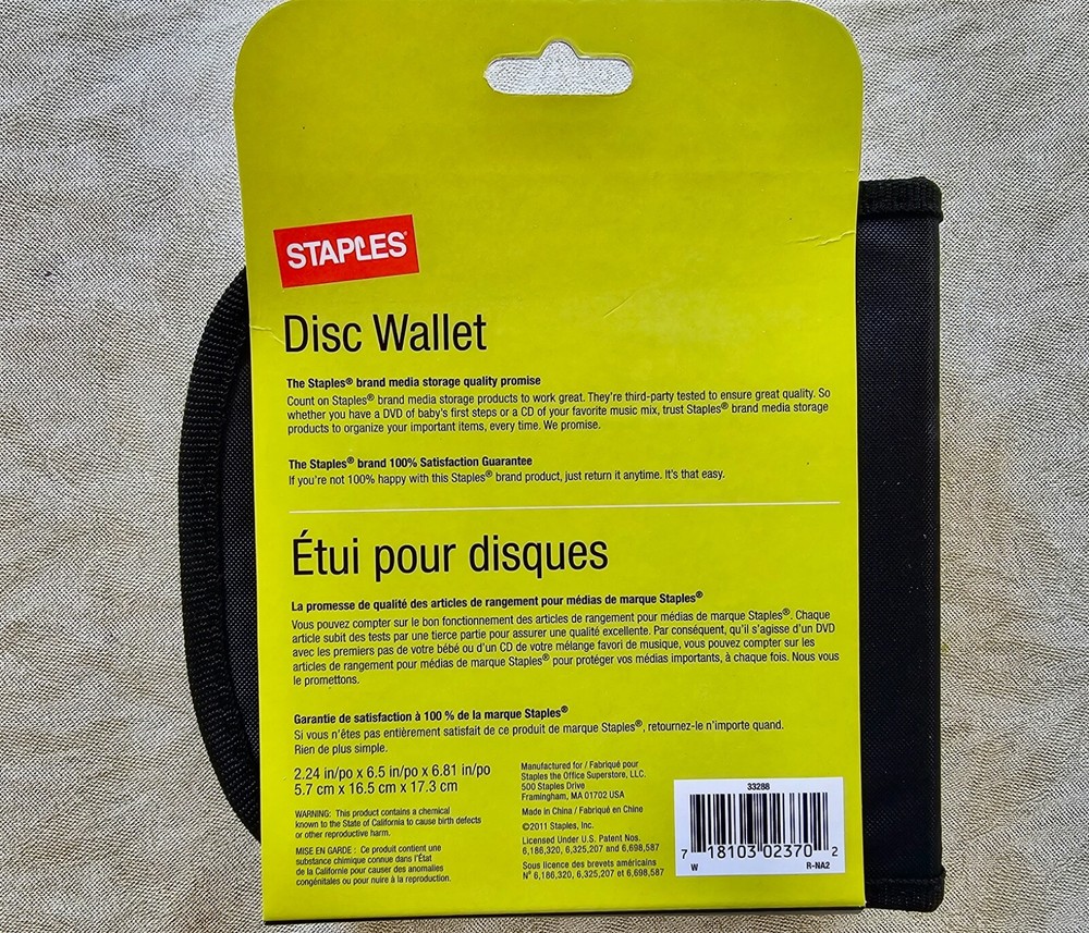 Staples Disc Wallet (Capacity 32 Discs)
