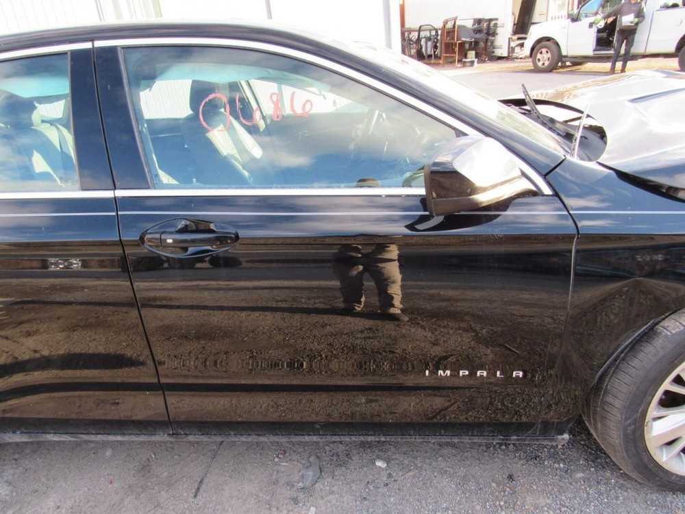 IMPALA 2018 Glove Box 1012372