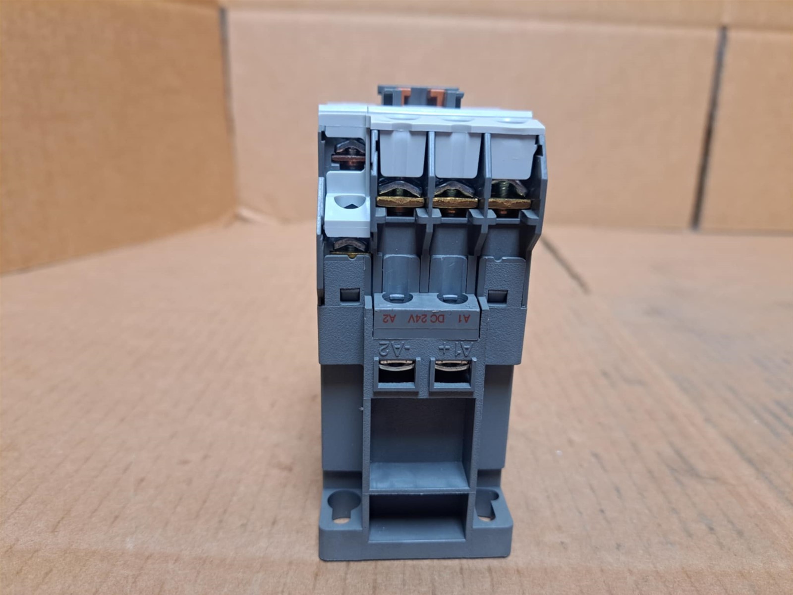 LS Electric Contactor Part No. MC-18b