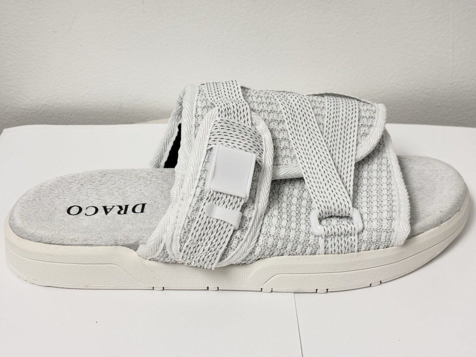 DracoSides Lightning Slide Sandals Men's Size 9-10 US NEW In Box