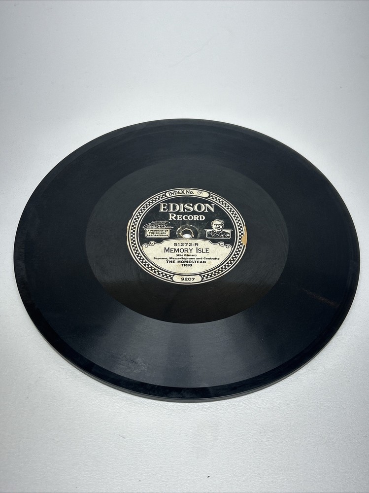 Edison Diamond Disc Phonograph Record, Mammy’s Little Silver Lining,Memory Isle