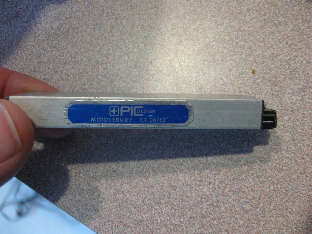 PIC DESIGN POSITIONING SYSTEMS LINEAR SLIDE (as-is)  3"