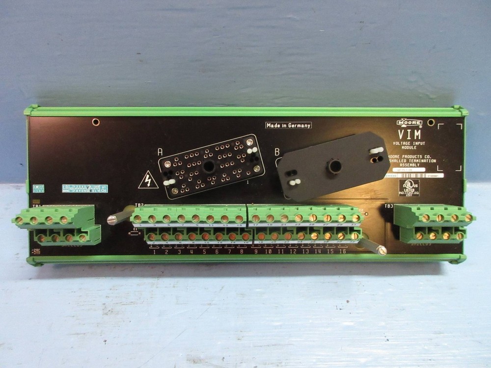 Moore 16170-1-09 APACS VIM Voltage Input Module Siemens PLC Board
