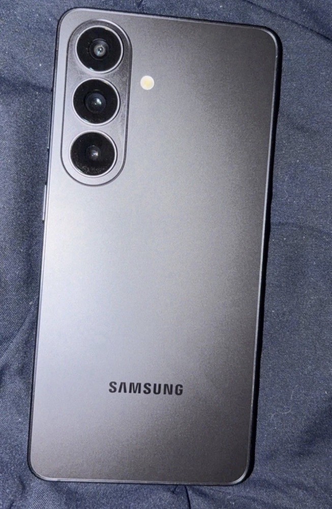 Samsung Galaxy S26 256GB (Read Description)